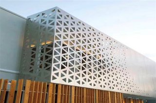  北京氟碳铝单板幕墙定制 氟碳铝单板安装价格